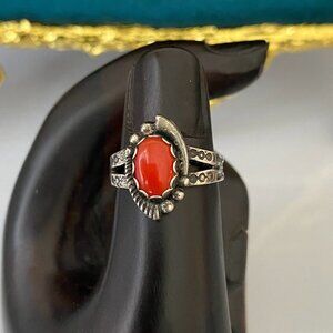 Vintage Sterling silver ring / Natural Coral Ring / North American style ring